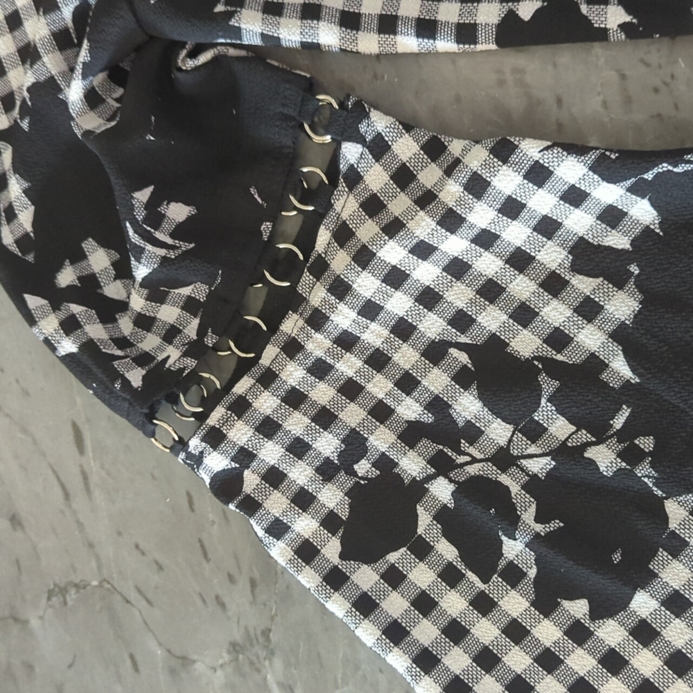 Extra large pullover blouse. - Picture 7 of 8